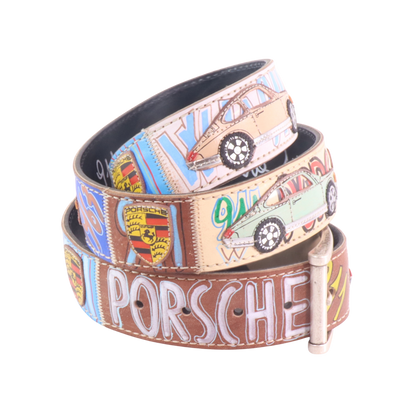 Cinture personalizzate, su misura. Applicazioni Porsche 911, Carrera, Porsche Classic, icone sportive. Accessorio artigianale, dipinta a mano, fatta in Italia.
