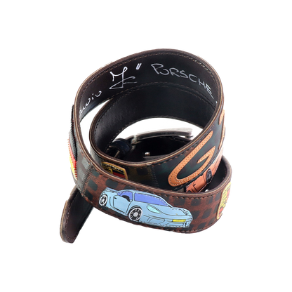 Cinture personalizzate, su misura. Applicazioni Porsche GT4, auto sportive, GT4 RS, Porsche Motorsport. Accessorio artigianale, dipinta a mano, fatta in Italia.